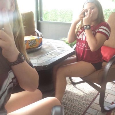 Profile Picture of Hanna Clifford  ❤️ (@duh_its_hanna) on Twitter