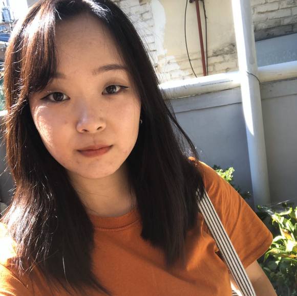 Profile Picture of Angela Shin (@jiyenshin) on Poshmark