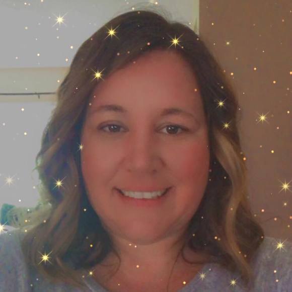 Profile Picture of Christina Card cowger (@lilypad378) on Poshmark