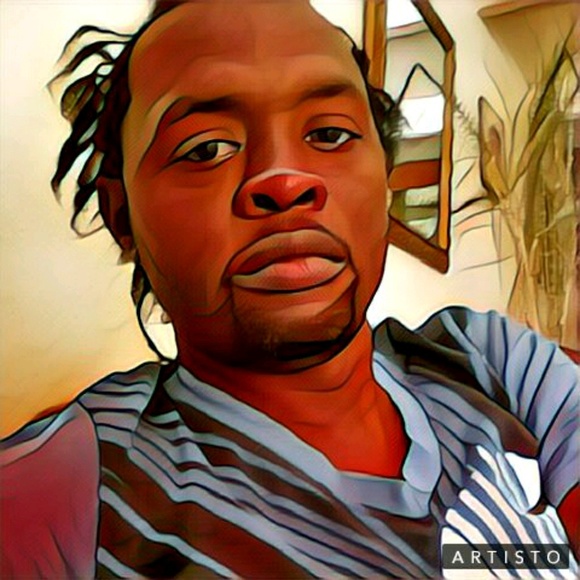 Profile Picture of Gregory Wallace (@mansta898) on Poshmark