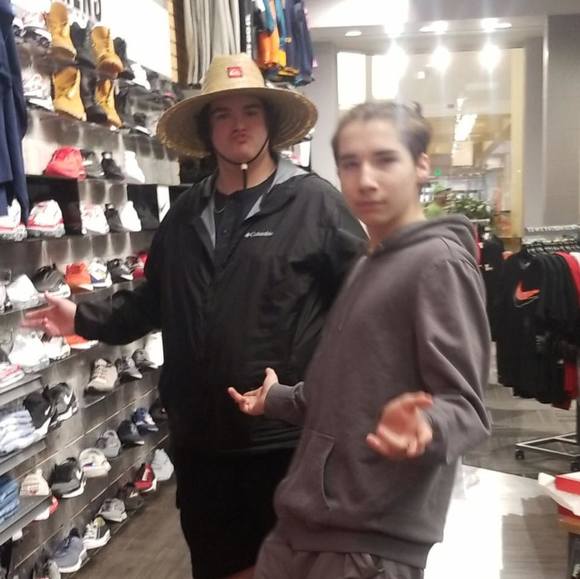 Profile Picture of Chris Goldsmith (@fatboii0468) on Poshmark