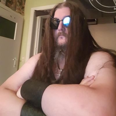 Profile Picture of Micky Larson (@LarsonMicky) on Twitter
