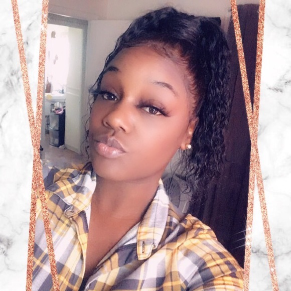 Teresa Bables - Poshmark Profile Picture of Teresa Bables (@teresabables89) on Poshmark