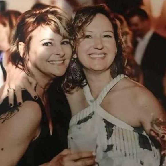 Patti Ladowski - Poshmark Profile Picture of Patti Ladowski (@pcladowski) on Poshmark