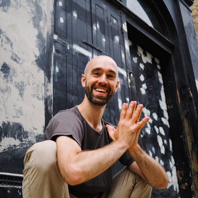 Profile Picture of Matt Gill (@mattgillyoga) on Twitter