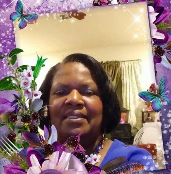 Profile Picture of Tonette Williams (@tonettew) on Poshmark