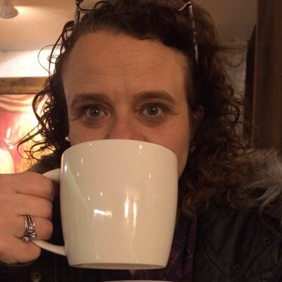 Profile Picture of Jo Bourne (@joBourne8) on Twitter