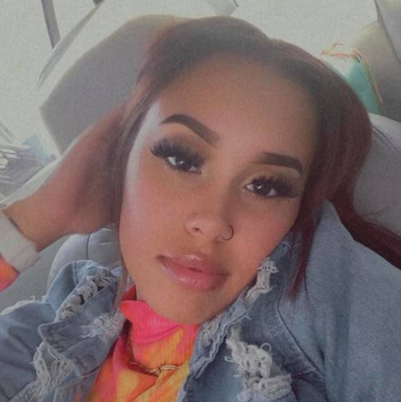 Jay Jay - Poshmark Profile Picture of Jay Jay (@jayjay154) on Poshmark