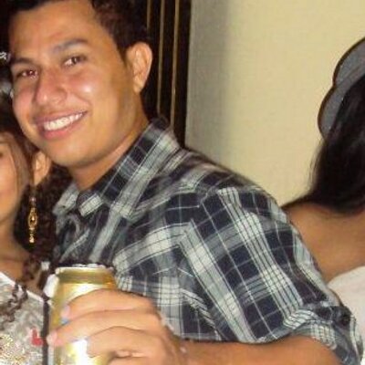 Profile Picture of Rafael  Arroyo (@rafaelarroyo1) on Twitter