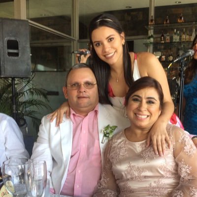 Profile Picture of Adriana Andrade M. (@aandradem28) on Twitter