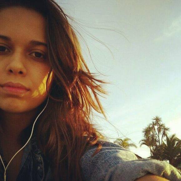 Profile Picture of Lara Franco (@laarafernanda_) on Poshmark