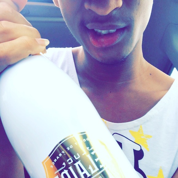 Profile Picture of Mario Brito (@aka21xx) on Poshmark