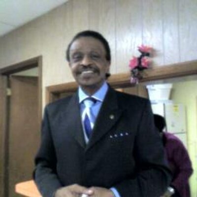 Profile Picture of Robert Collier (@rocollier3) on Twitter