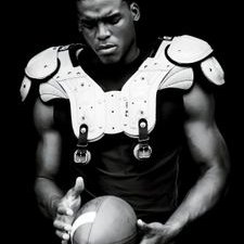 Profile Picture of Sophia (@m1chae1newton) on Twitter