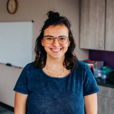 Profile Picture of Laura Crosby (@Lcrosby13) on Twitter