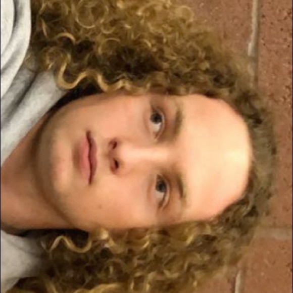 Profile Picture of Jordan Steele (@jordansteele981) on Poshmark