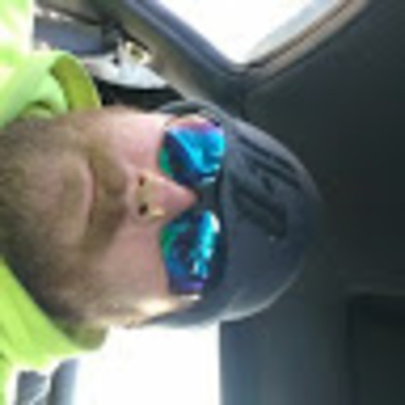 Profile Picture of Mark Larnerd (@larnerdmark) on Poshmark