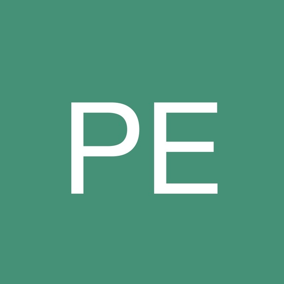 Profile Picture of Peggy Eberspecher (@peberspecher) on Poshmark