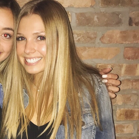 Profile Picture of Hannah Streeter (@hannahstreeter) on Poshmark