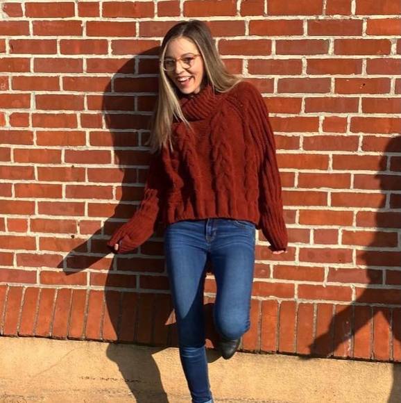 Profile Picture of Bree Schmitt (@breeschmitt) on Poshmark