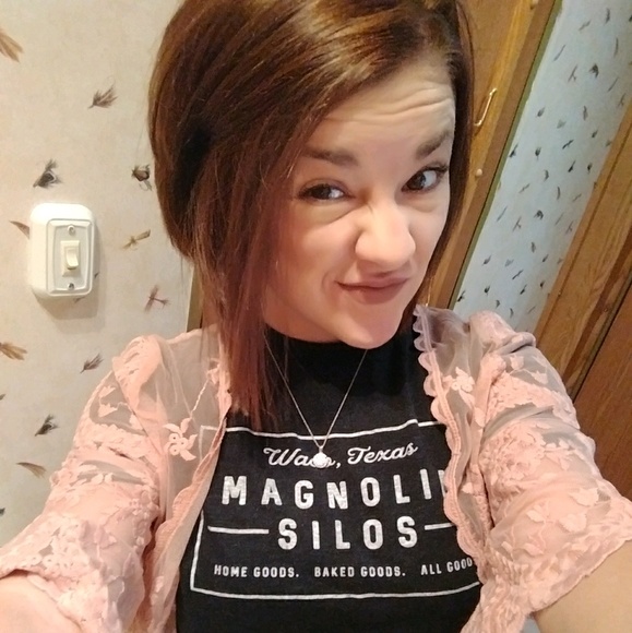 Chelsea Mittag - Poshmark Profile Picture of Chelsea Mittag (@chelseamittag) on Poshmark