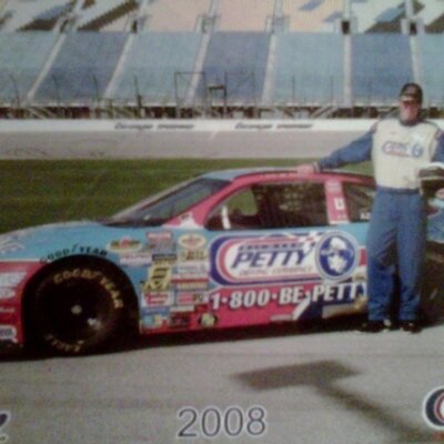 Profile Picture of Matt Lindhe (@mjlindhe3) on Twitter