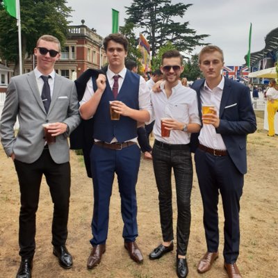 Profile Picture of Ben Weekes (@W33K3S) on Twitter