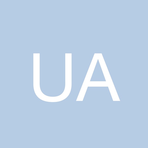 Profile Picture of Una Assadi (@lavetabna5fr) on Poshmark