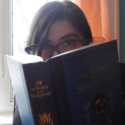 Profile Picture of BookNerd (@EmilyManns) on Twitter
