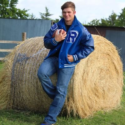 Profile Picture of Ethan Linder [Running Back] (@EthanLinder34) on Twitter