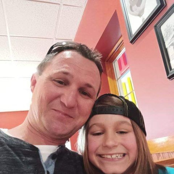 Profile Picture of Chris Heeney (@chrsheeney) on Poshmark