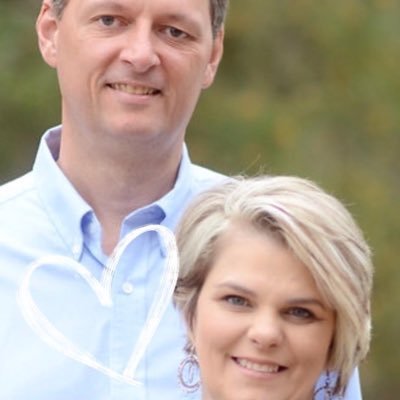 Profile Picture of Lori Capps (@LoriCapps5) on Twitter