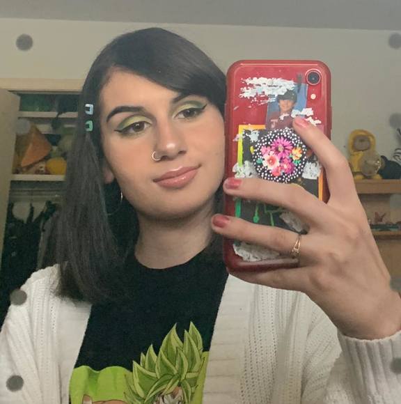 Profile Picture of Danielle Del hierro (@ddelhierro) on Poshmark