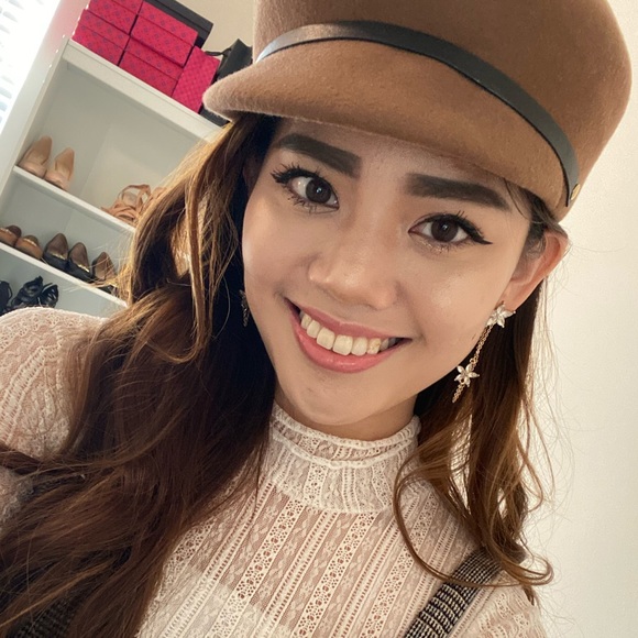 Profile Picture of Joanna Nguyen (@joannaphuong) on Poshmark