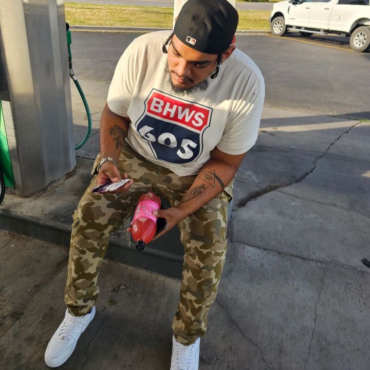 Profile Picture of Scott Reddest (@scottie.knows) on Tiktok