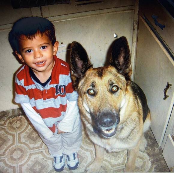 Profile Picture of Matthew Botelho (@matthewbotel402) on Poshmark