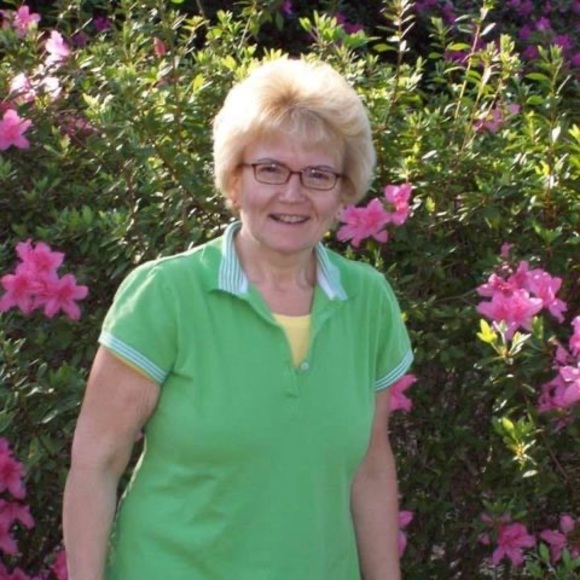 Profile Picture of Kathy Fatcheric (@fatchekm) on Poshmark