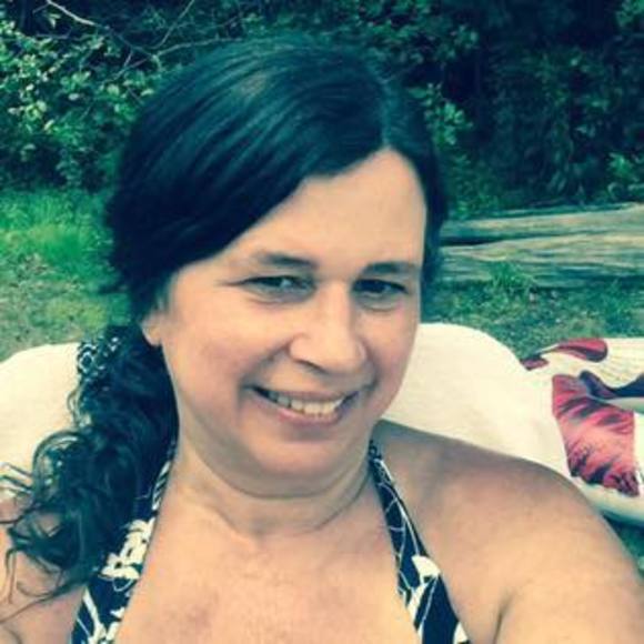 Profile Picture of Lisa Shields (@frenchl21) on Poshmark