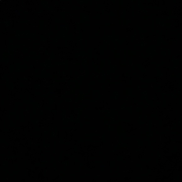 Profile Picture of Lucy Curll (@lucycurll) on Poshmark