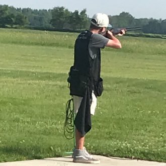 Profile Picture of Carson Batey (@JessieBatey) on Twitter