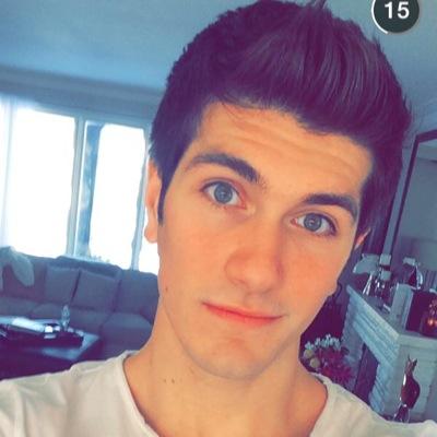 Profile Picture of Max River Fam (@MaxRandAlexMFam) on Twitter