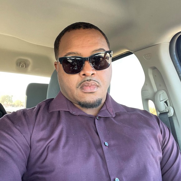Profile Picture of Michael Calvin (@coolidgemike) on Poshmark