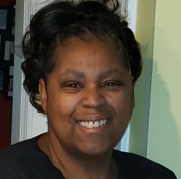 Profile Picture of Myrna Cooper (@myrna_cooper) on Poshmark