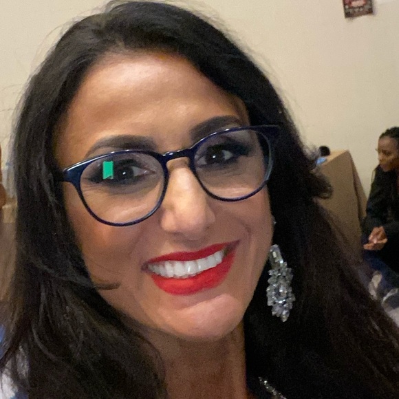 Maryam Rahbari - Poshmark Profile Picture of Maryam Rahbari (@jujeh69) on Poshmark