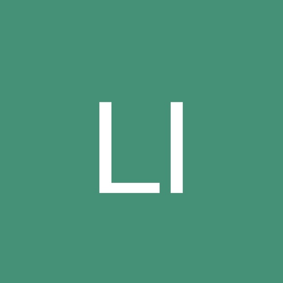 Profile Picture of Lisseth Iturbe (@lissethiturbe) on Poshmark