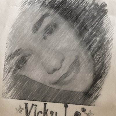 Profile Picture of Vicky Lo' (@vickylo3) on Twitter