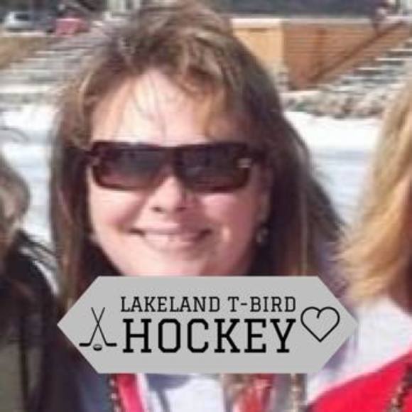 Profile Picture of Pamela Carroll (@pmcarro) on Poshmark