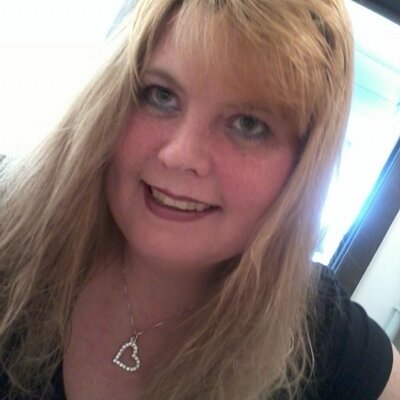 Profile Picture of Amy Davis Agnew (@cha6ingamy) on Twitter