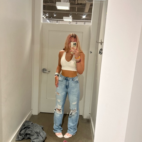 Profile Picture of Madeline Johnson (@madsjohnson396) on Poshmark