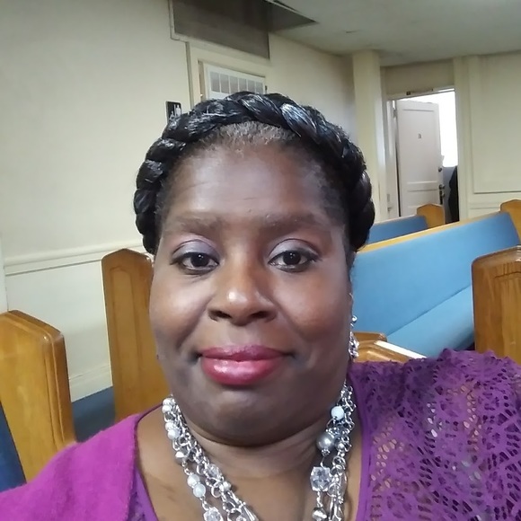 Profile Picture of Staci Millner (@stacimillner13) on Poshmark